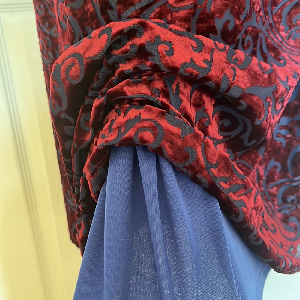 Floor length burgundy and blue dress - Picture 4 of 6